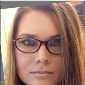 Meet your Posher, Bobbi